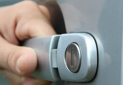 Little Village Locksmith Store Pompano Beach, FL 954-283-5712 - 21-unlock-car